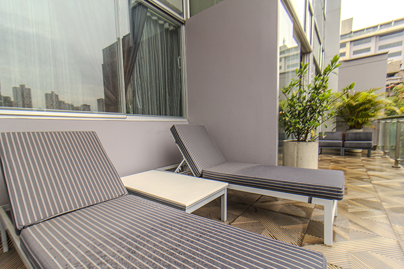 excelsior-suite-room-401-balcony-1