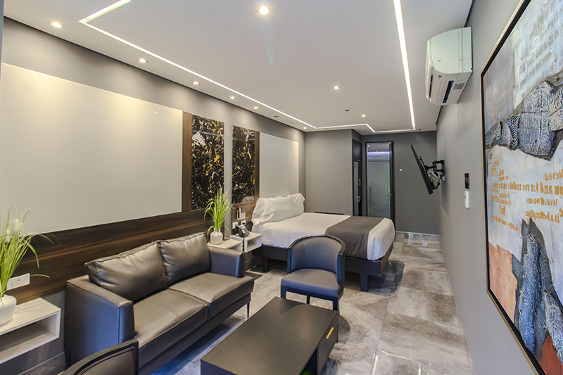 marquess-suite-room-207-lounge-area
