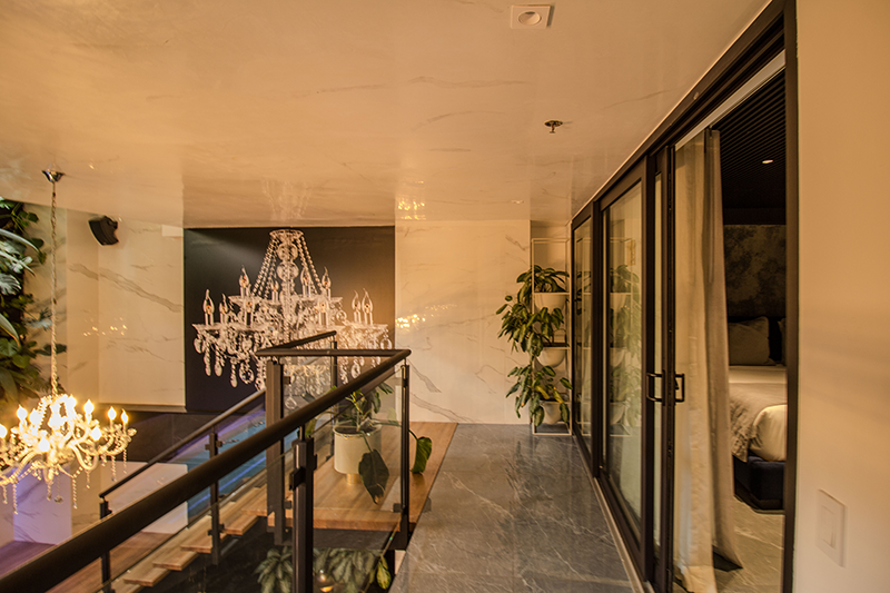 presidential-suite-room-balcony