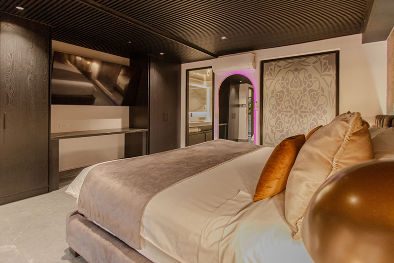 presidential-suite-room-bed-5