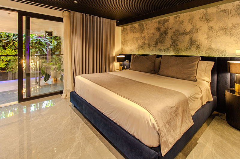presidential-suite-room-bed-8