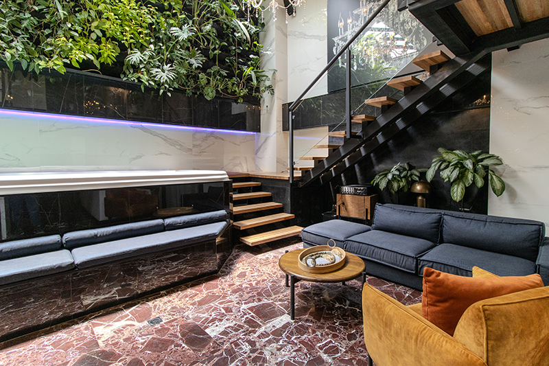 presidential-suite-room-lounge-area-1