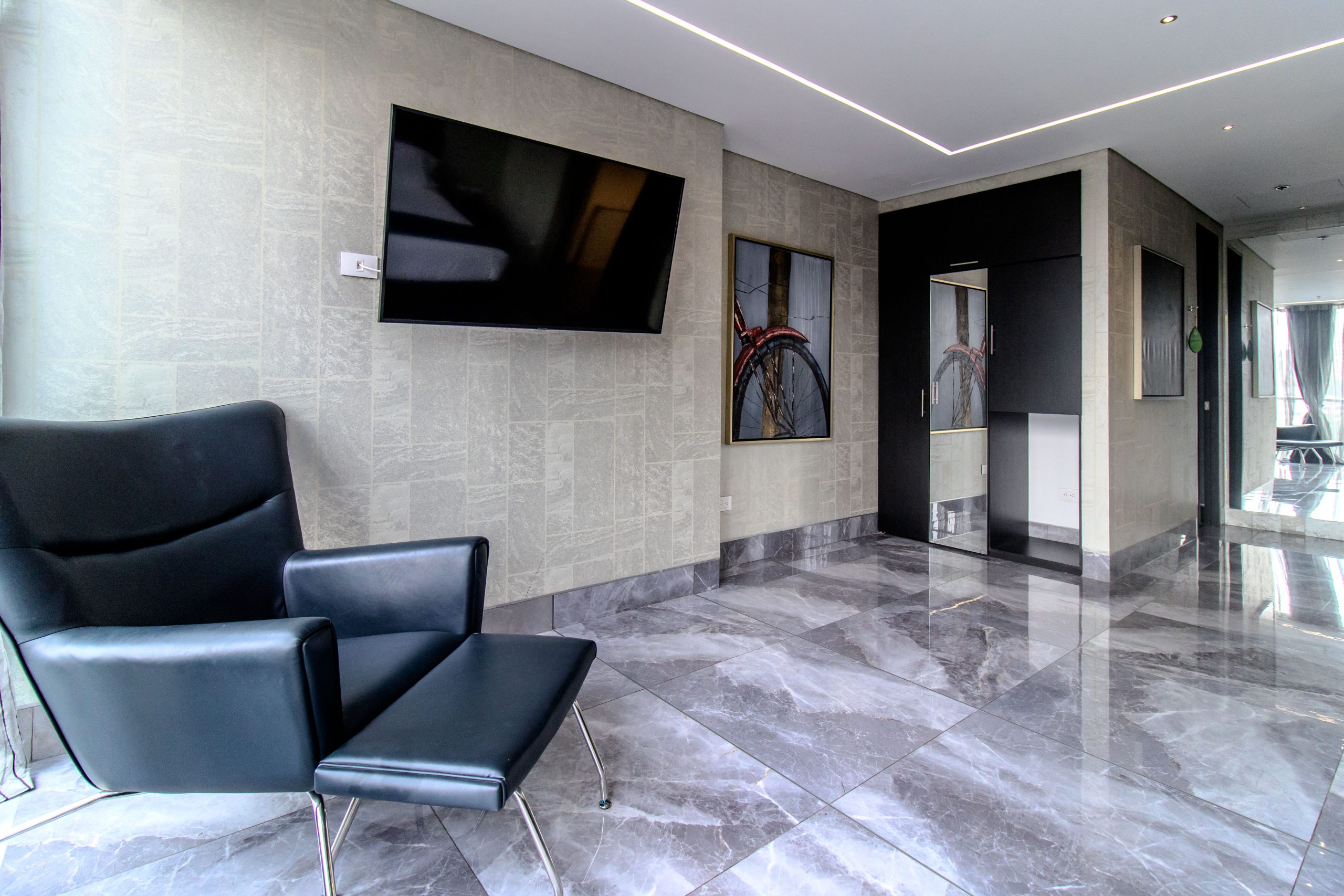 emperor-penthouse-901-room-8